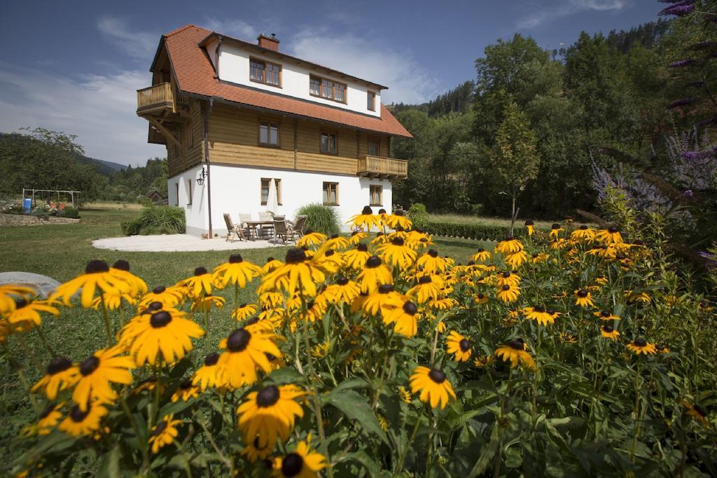 Hôtel Landhaus Am Bach à Übelbach Extérieur photo